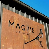 Corten Steel House işareti